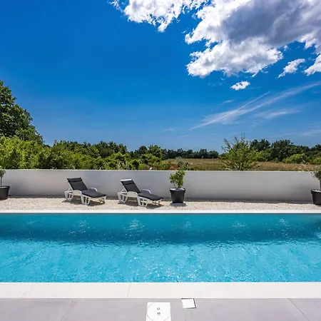 Karoline With Private Pool וילה Štokovci